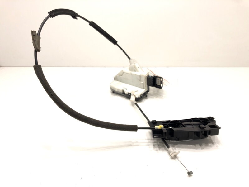 Zámek dveří pravý přední Citroen DS3 (SA_) 2009 - 2016 732312