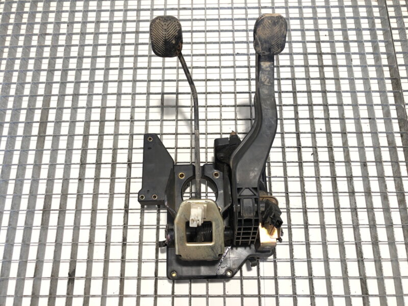 Pedály Peugeot Boxer Autobus (230P) 1994 - 2002