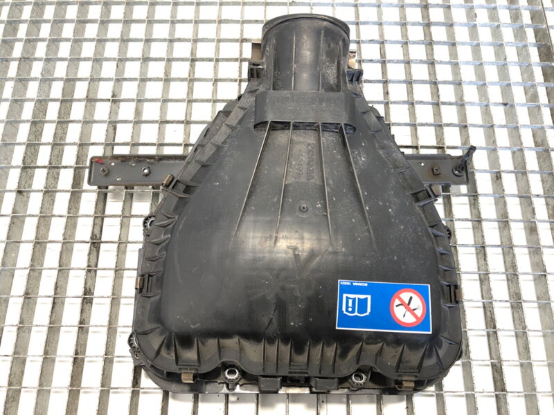 Kryt NA kabely Scania R-series 1804185