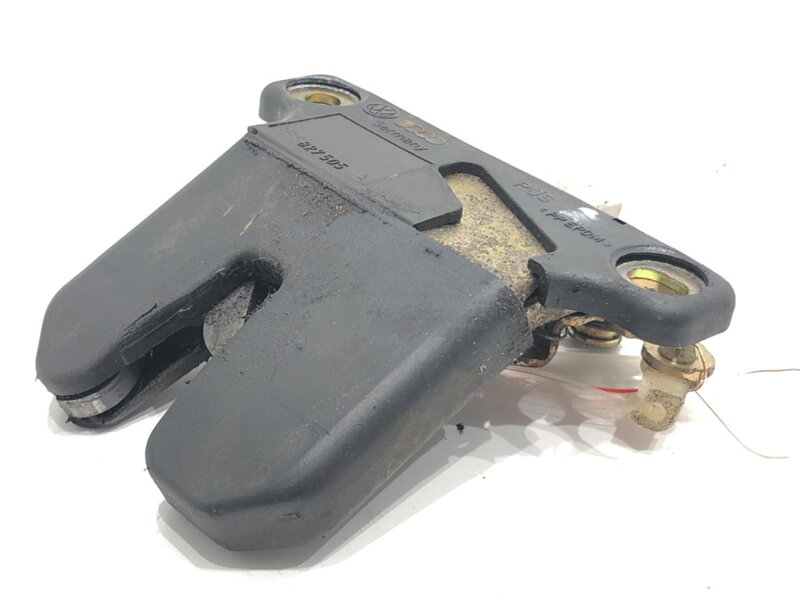 Zámek víka kufru zadní VW Passat B5 (3B2) 1996 - 2001 3B5827505A