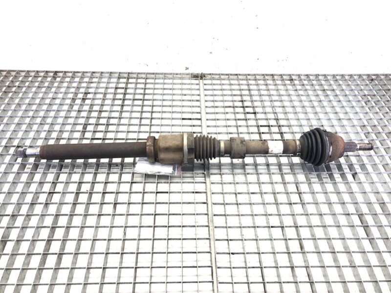 Poloosa pravá přední Ford Focus III Turnier 2010 - 2022 AV61-3B436-JB