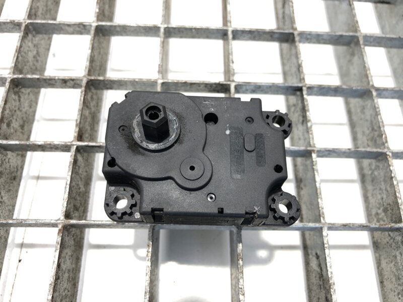 Motorek klapek ventilace Renault Master III (FV) 2010 - 2022 A21201700