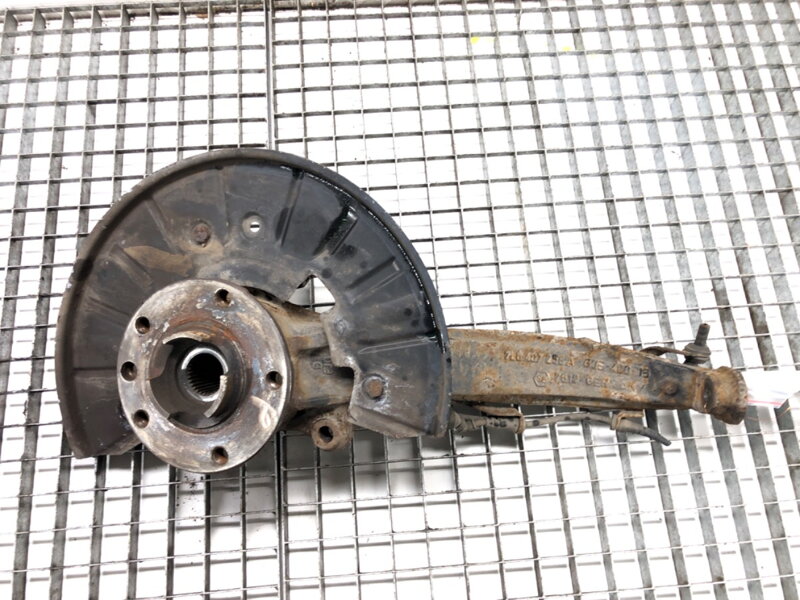 Otoč pravá přední Porsche Cayenne (9PA) 2002 - 2010