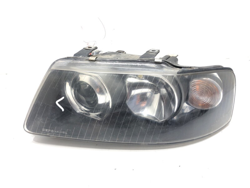 Světlo levé přední Audi A3 (8L1) 1996 - 2006 441-1160L