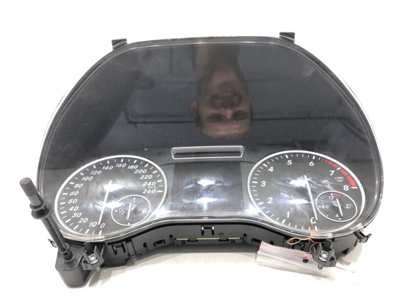 Tachometr budíky Mercedes-benz Class B Sports Tourer (W246, W242) 2011 - 2018 A2469001607