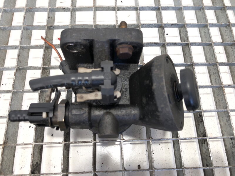 Základna pumpy / čerpadla paliva Iveco Eurocargo I-iii 1991 - 2015 3000401