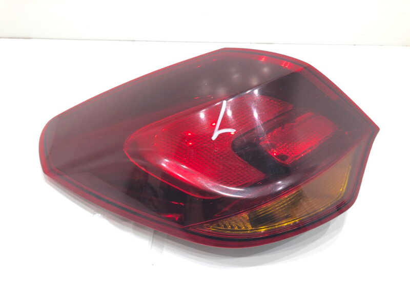 Světlo levé zadní Opel Astra J (P10) 2009 - 2015