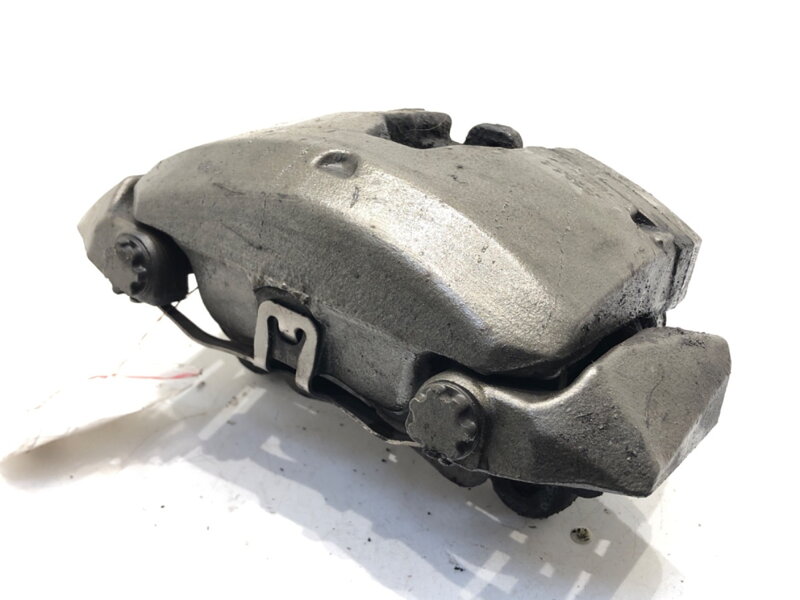 Brzdový třmen levý přední Audi A6 C7 Avant (4G5, 4GD) 2011 - 2018 32348421A