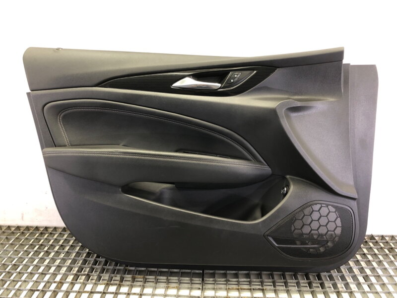 Tapecírung dveří levý přední Opel Insignia B Sports Tourer (Z18) 2017 - 2022