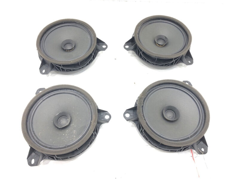 Reproduktory sada Toyota Corolla Sedan (_E21_) 2019 - 2022