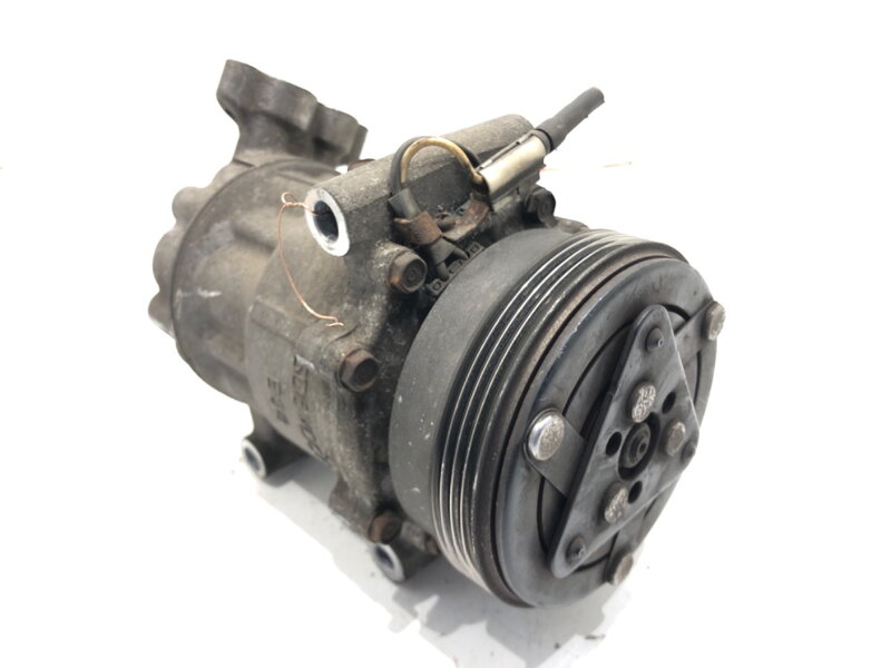 Kompresor klimatizace Renault Thalia II (LU_) 2008 - 2022 8200840770A