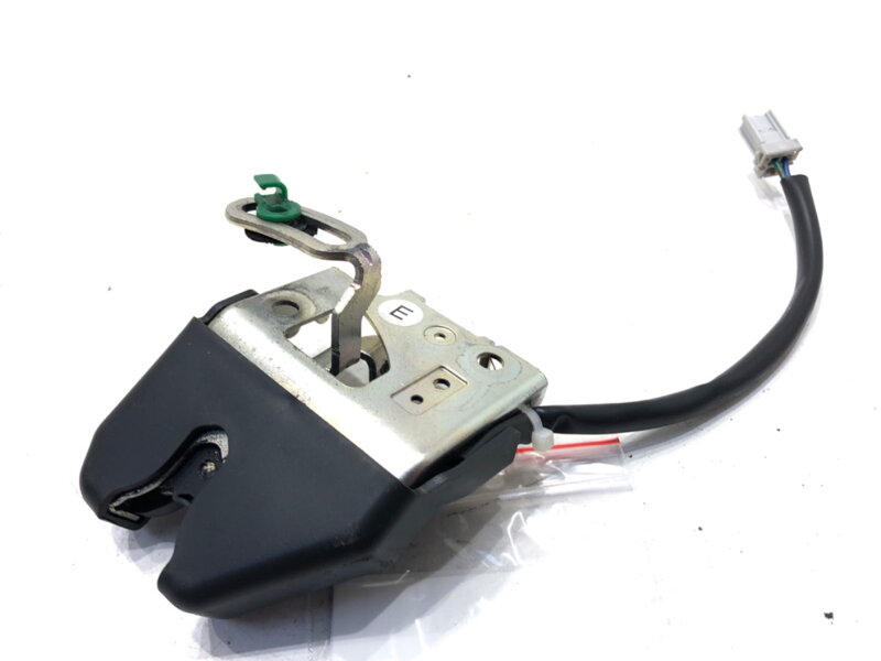 Zámek víka kufru zadní Honda Civic Viii Sedan (FD, FA) 2005 - 2022