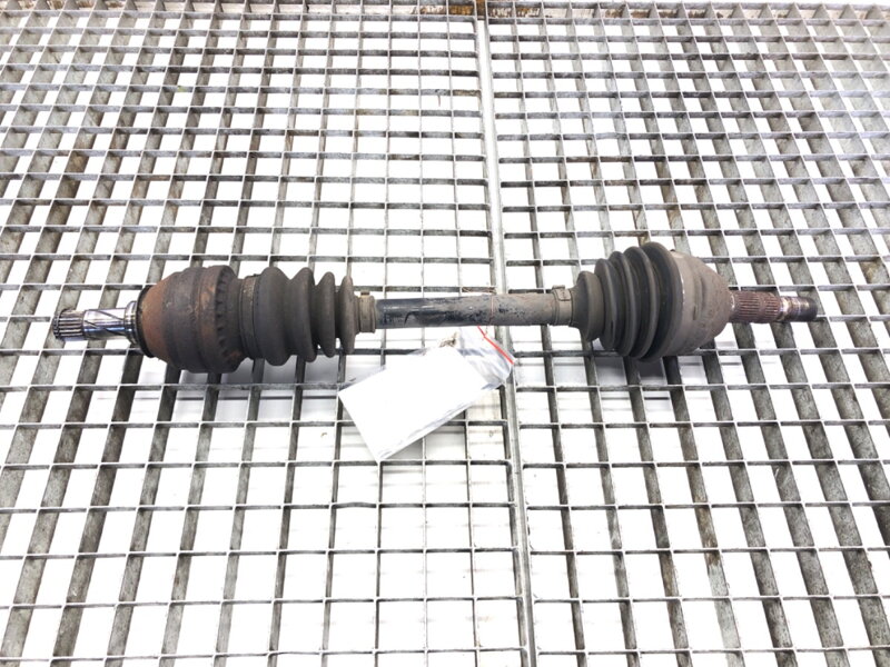 Poloosa levá přední Opel Astra H GTC (A04) 2005 - 2010