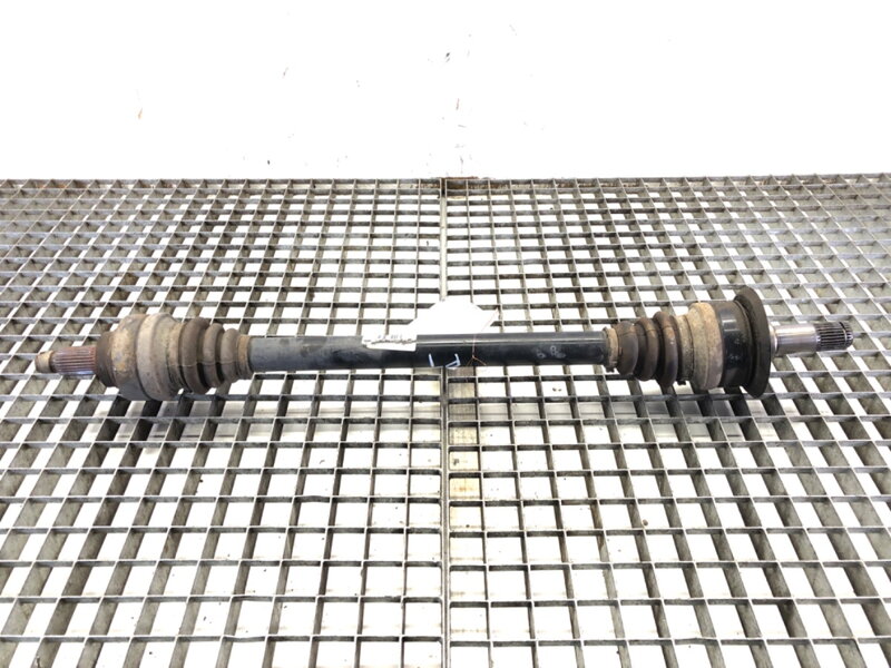 Poloosa pravá zadní BMW 4 Gran Coupe (F36) 2014 - 2022