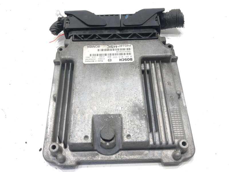 Řídicí jednotka motoru Dodge Caliber 2006 - 2022 P05187449AC 0281013693