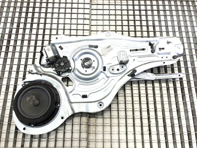 Stahovačka okna pravá přední KIA Sportage III (SL) 2009 - 2022 82480-3U130