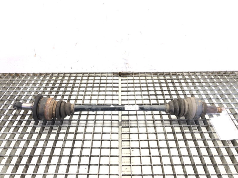 Poloosa pravá zadní BMW 3 Touring (F31) 2012 - 2019 7597682