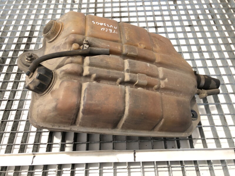 Vyrovnávací nádobka chladicí kapaliny Iveco A80D003V