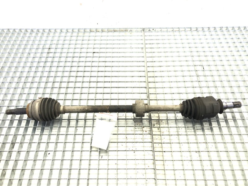 Poloosa pravá přední Toyota Corolla Verso (ZER_, ZZE12_, R1_) 2004 - 2009