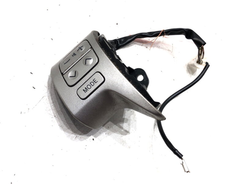 Přepínače volantu Toyota Auris (_E15_) 2006 - 2012