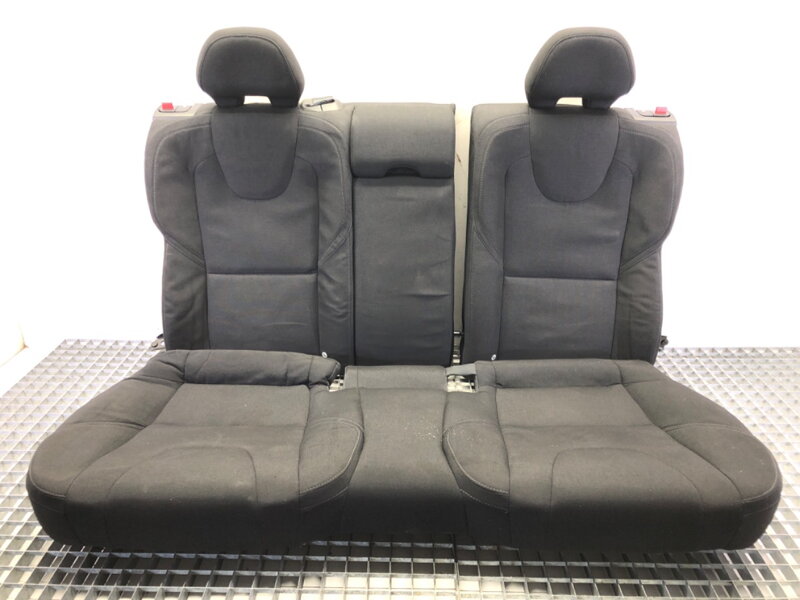 Lavice / sedačka druhý řada Volvo V40 Liftback (525, 526) 2012 - 2022