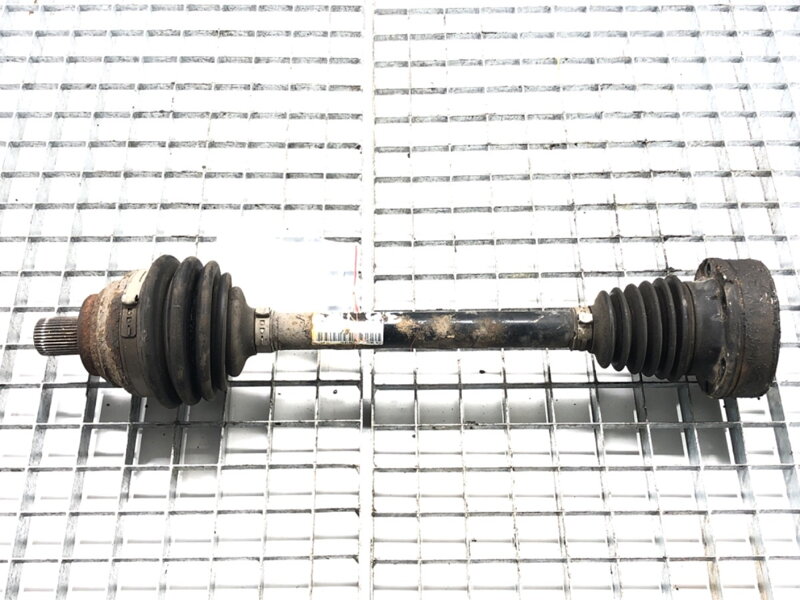 Poloosa levá přední VW Jetta III (1K2) 2004 - 2013