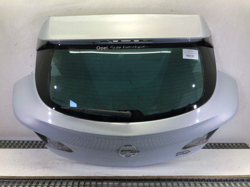 Víko kufru zadní Opel Astra J GTC 2011 - 2022