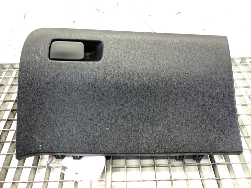 Odkládací schránka spolujezdce Hyundai I20 II (GB, IB) 2014 - 2022