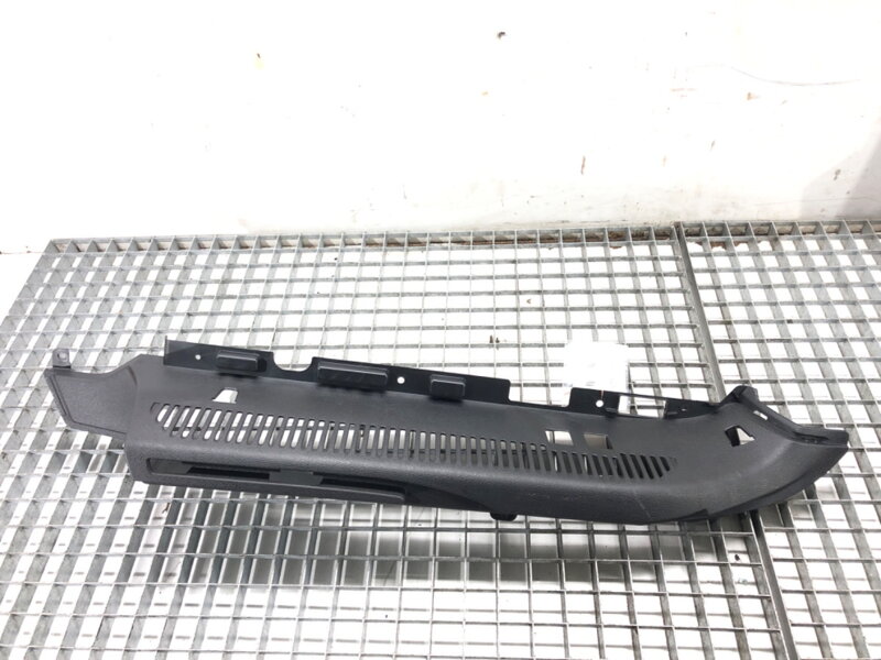 Konzole kufru BMW X6 (F16, F86) 2014 - 2019 7314713