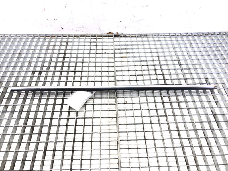 Lišta stírací přední levá Hyundai Elantra VI Sedan (AD, ADA) 2015 - 2022