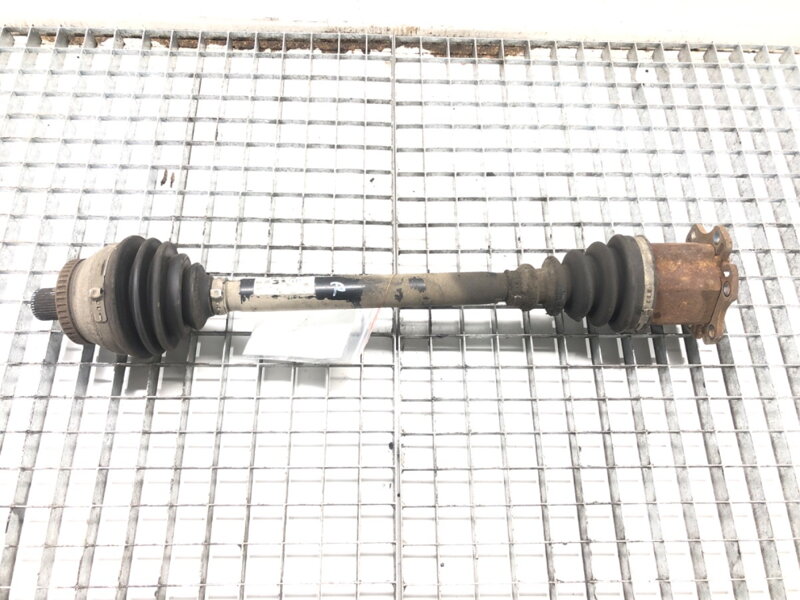 Poloosa pravá přední Audi A4 B6 (8E2) 2000 - 2005