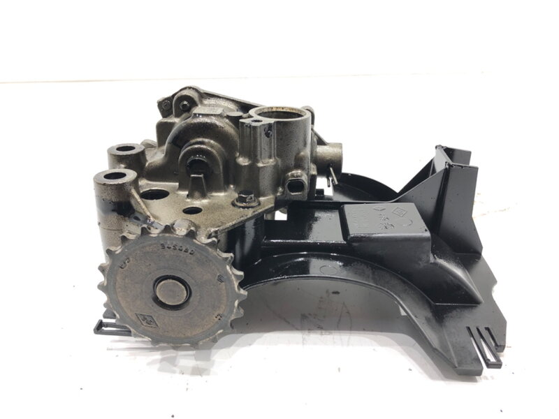 Čerpadlo oleje Nissan Qashqai / Qashqai + 2 I (J10, NJ10, JJ10E) 2006 - 2014 8200345757