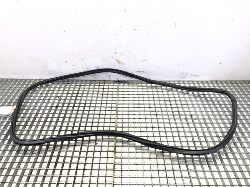 Těsnění dveří přední levé Audi A6 C7 (4G2, 4GC) 2010 - 2018