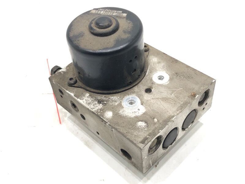 Čerpadlo Volvo S80 I (184) 1998 - 2008 8634411