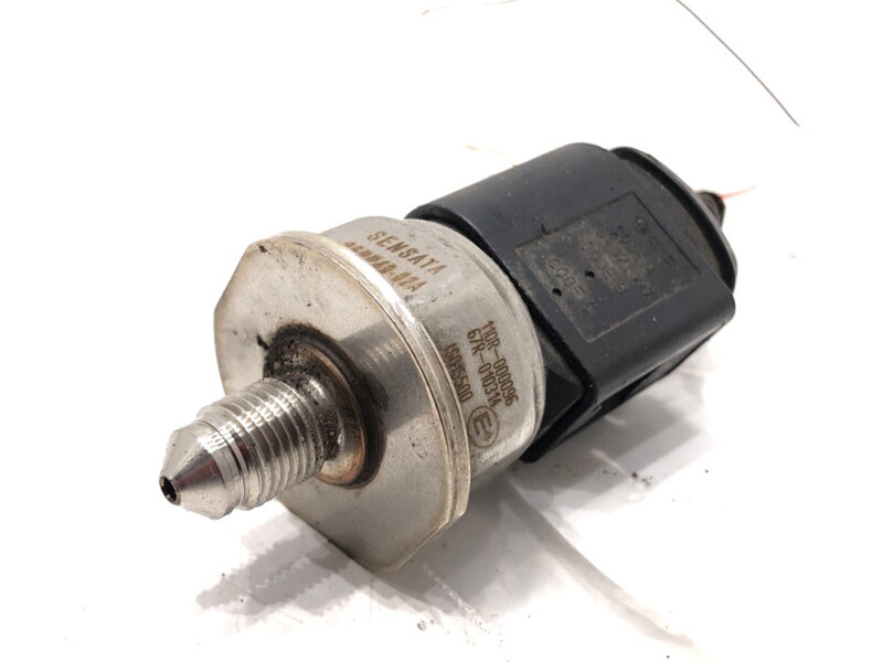 Čidlo tlaku paliva VW Jetta IV (162, 163, AV3, AV2) 2008 - 2022 06K906051A