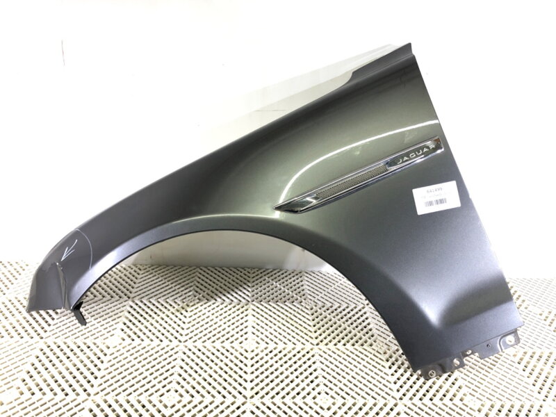 Blatník levý přední Jaguar XJ (X351) 2009 - 2022