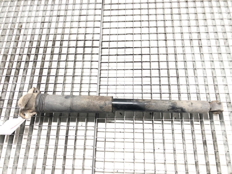 Tlumič zadní pravý VW Golf VII Variant (BA5, BV5) 2013 - 2022