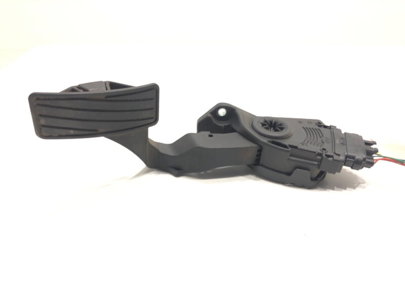 Plynový pedál Fiat Sedici (189_) 2006 - 2014 49400-79J90