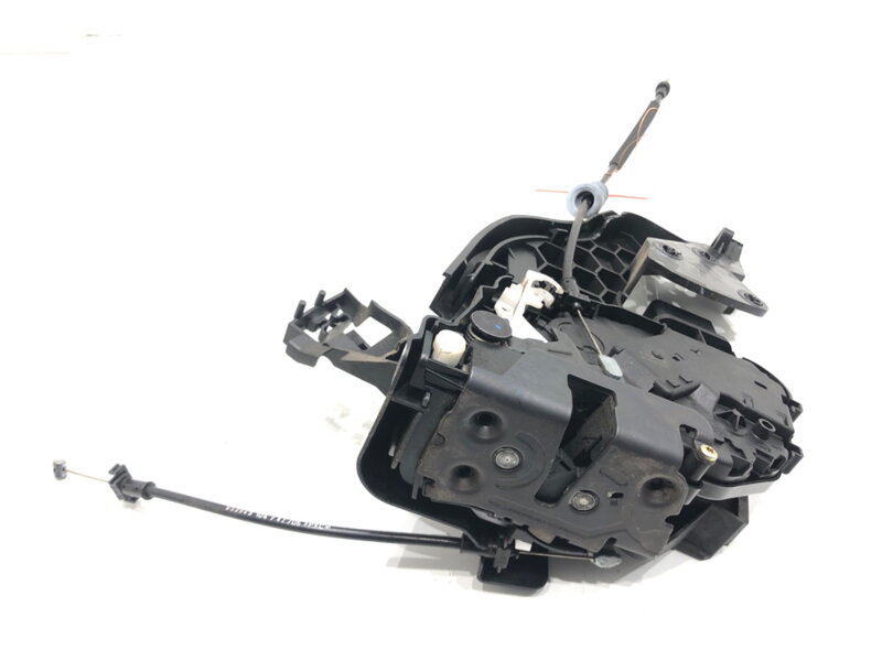 Zámek dveří levý zadní Volvo V50 (545) 2003 - 2012