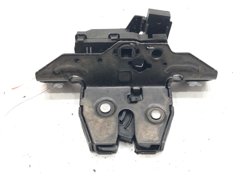 Zámek víka kufru zadní Opel Astra K Sports Tourer (B16) 2015 - 2022 13509599