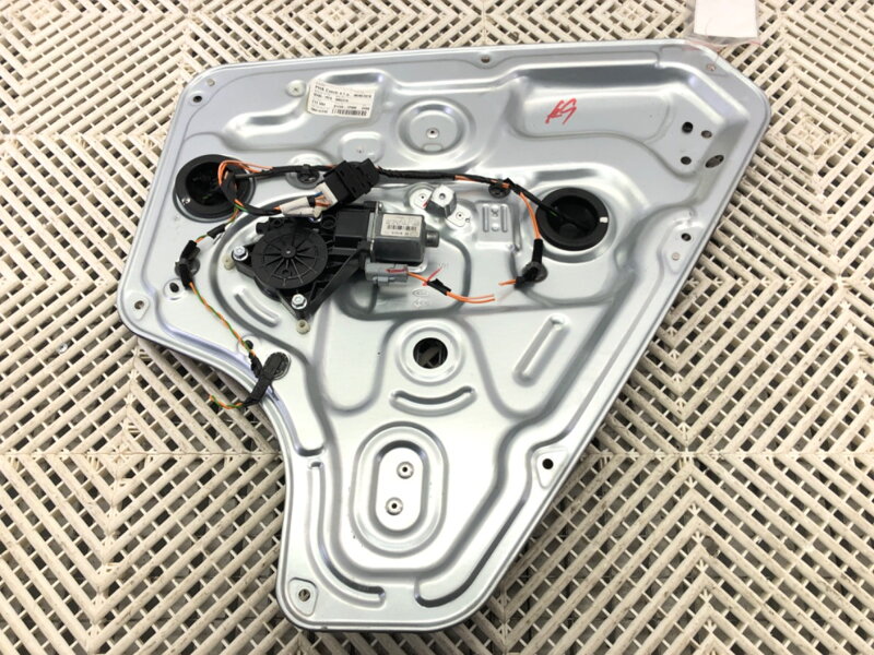 Stahovačka okna zadní pravá KIA Venga (YN) 2010 - 2022 83480-1P010