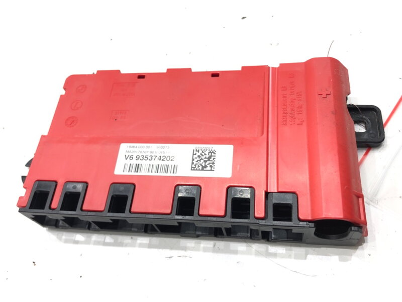 Modul napájení BMW 5 (G30, F90) 2016 - 2022 935374202