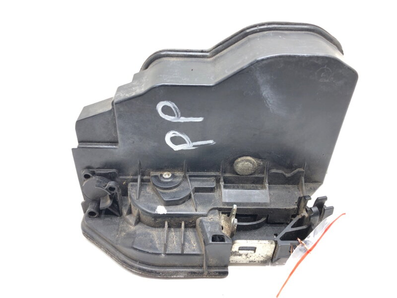 Zámek dveří pravý přední BMW 1 (E87) 2003 - 2013 7167068