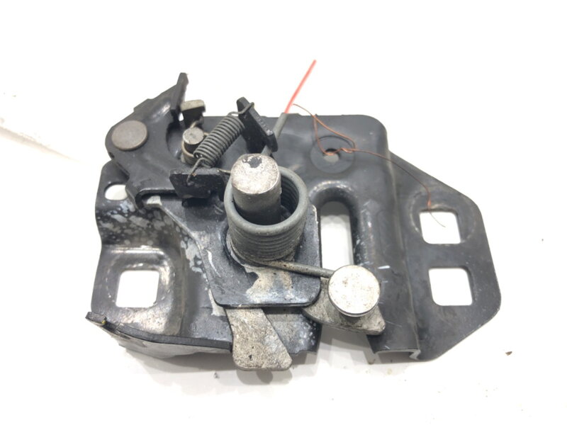 Zámek kapoty pravý Ford Mondeo V Sedan (CD) 2012 - 2022