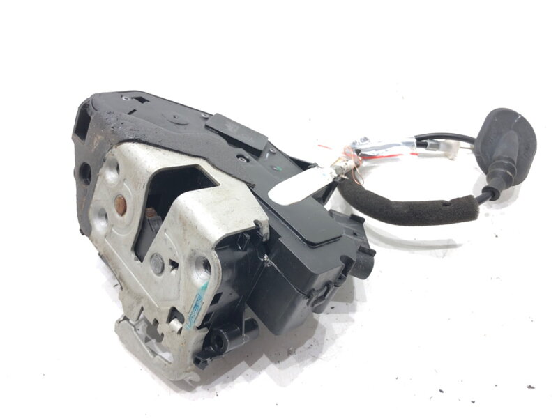 Zámek dveří levý přední Ford Mondeo V Sedan (CD) 2012 - 2022