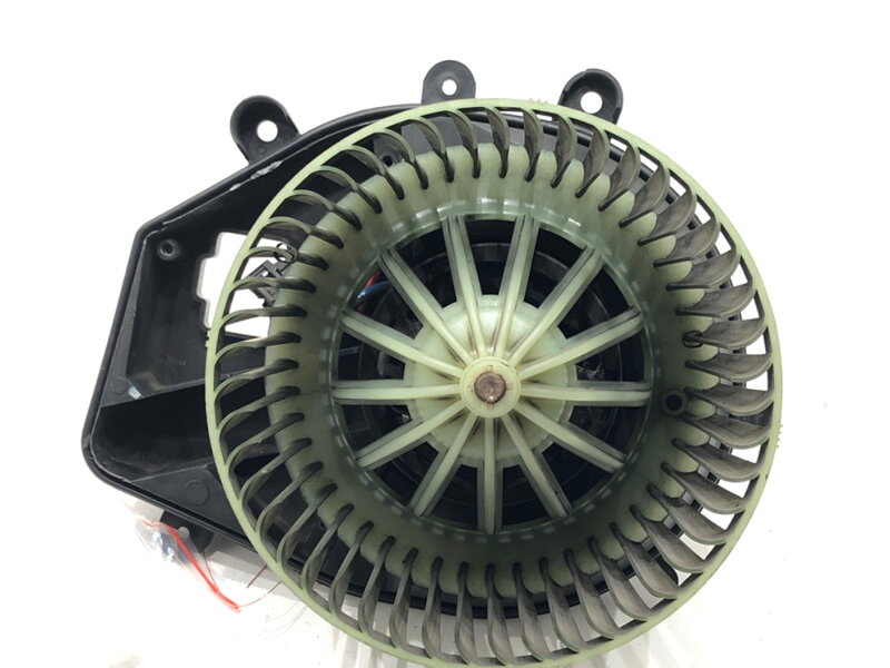Ventilátor topení Skoda Superb I (3U4) 2001 - 2008 8D1820021