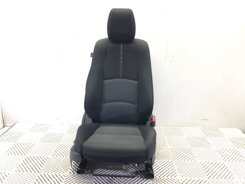 Sedadlo pravé přední Mazda 2 (DL, DJ) 2014 - 2022