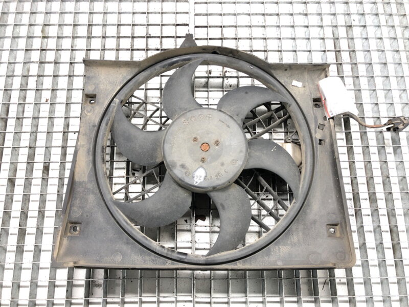 Ventilátor chladiče BMW 3 Touring (E46) 1999 - 2005 6922670