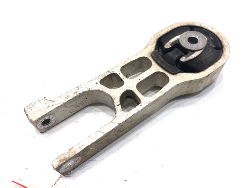 Držák motoru Peugeot 208 II (UB_, UP_, UW_, UJ_) 2019 - 2022 9826527880