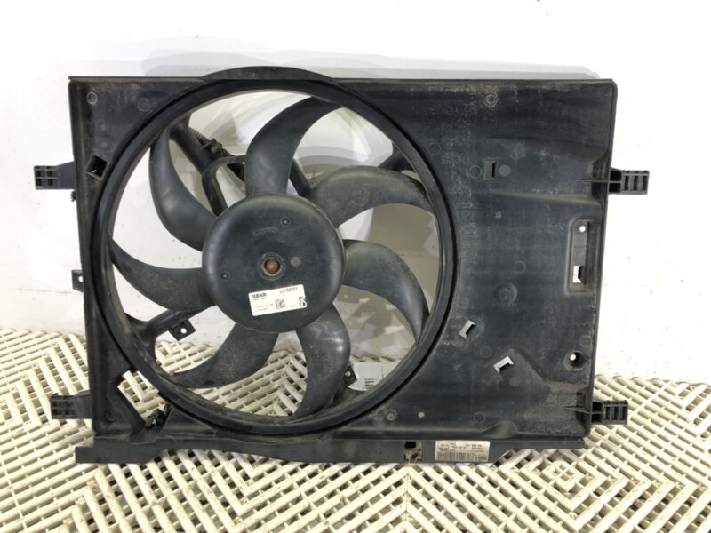 Ventilátor chladiče Opel Corsa E (X15) 2014 - 2022 39035153